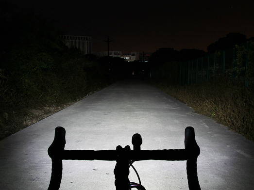 RAVEMEN CR900 bike light, anti-glare low beam